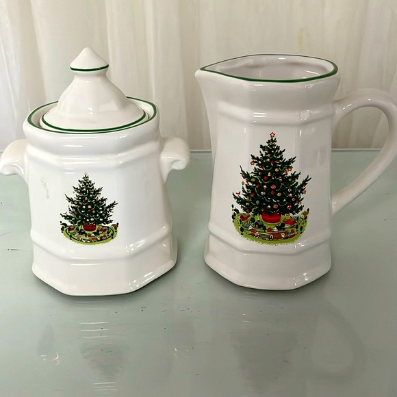 Pfalzgraff Christmas Sugar and Creamer - Picture 1 of 9